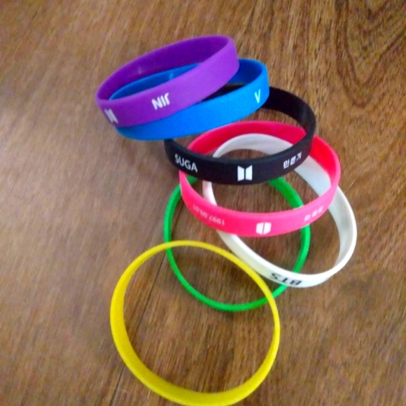 BTS wristbands